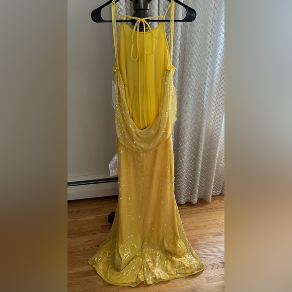 Mac Duggal Prom Long Formal Evening Gown Yellow Sunshine 93718 Size 8 - Picture 9 of 12